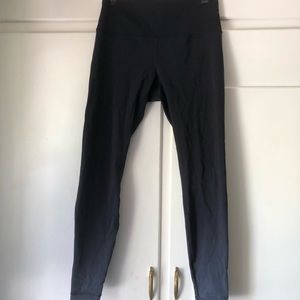 Gorgeous ombré lululemon 🍋 leggings!